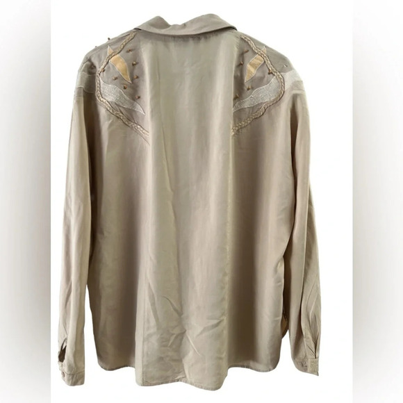 Tan beaded silk vintage button down shirt - Picture 4 of 6